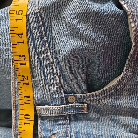 Levi's Premium 70s High Slim Straight Light Wash Blue Jeans Size 30 - Picture 8 of 10